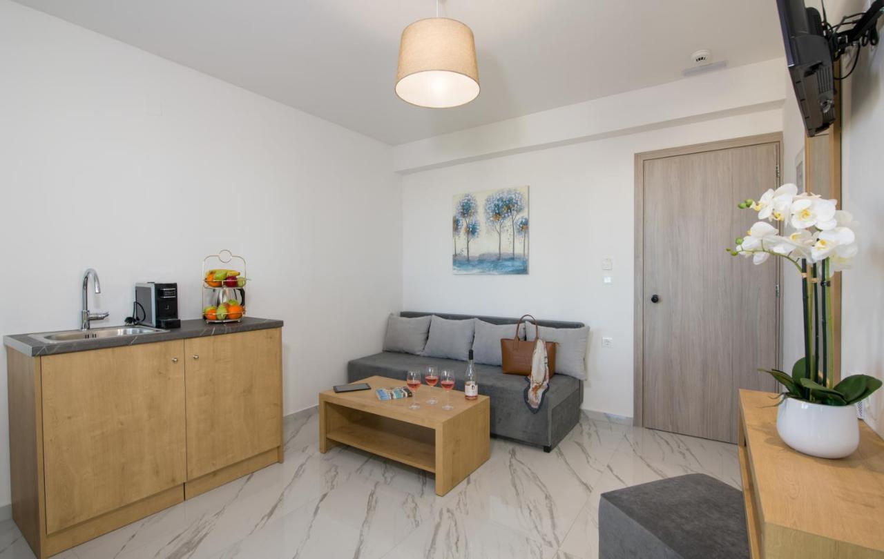 חאניה Deluxe City Hotel מראה חיצוני תמונה