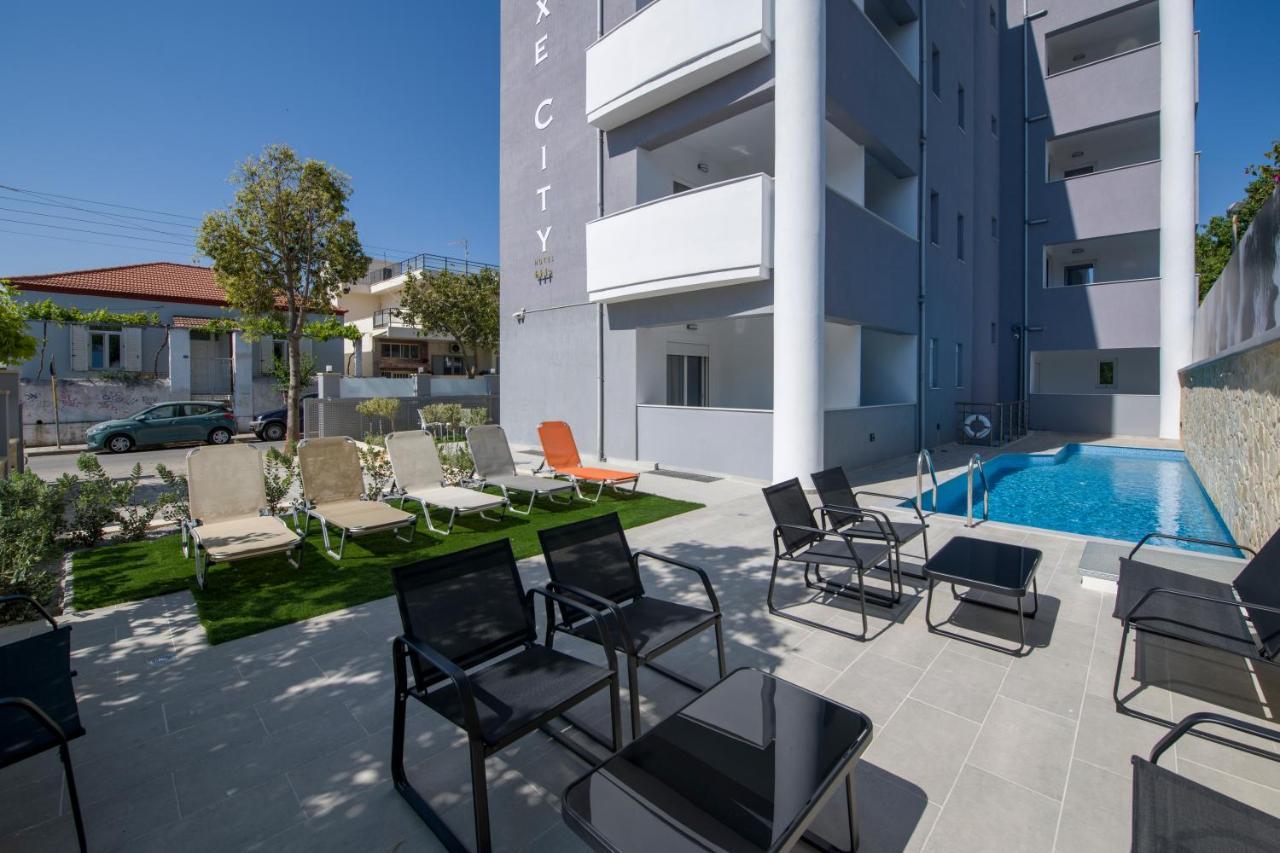 חאניה Deluxe City Hotel מראה חיצוני תמונה