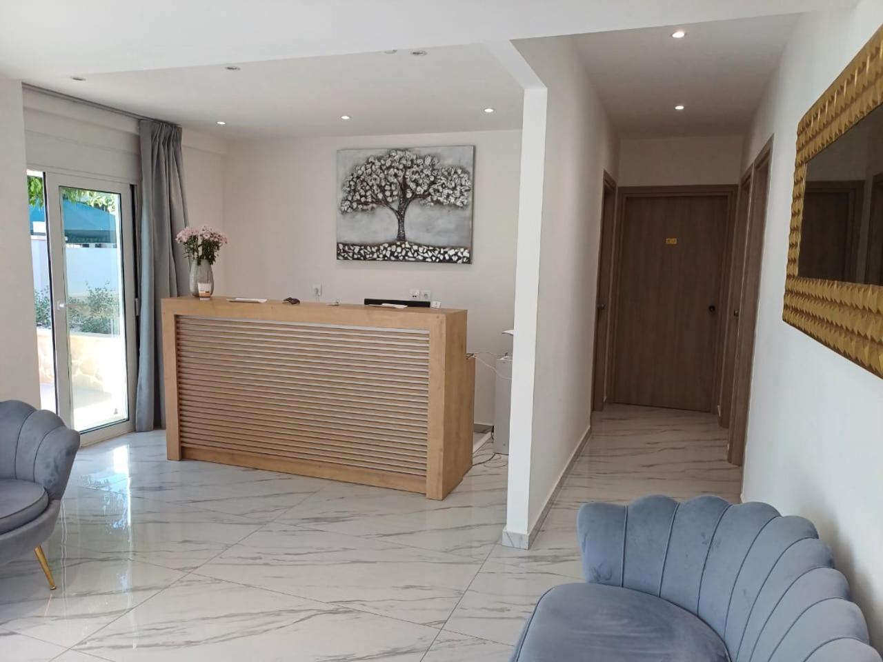 חאניה Deluxe City Hotel מראה חיצוני תמונה