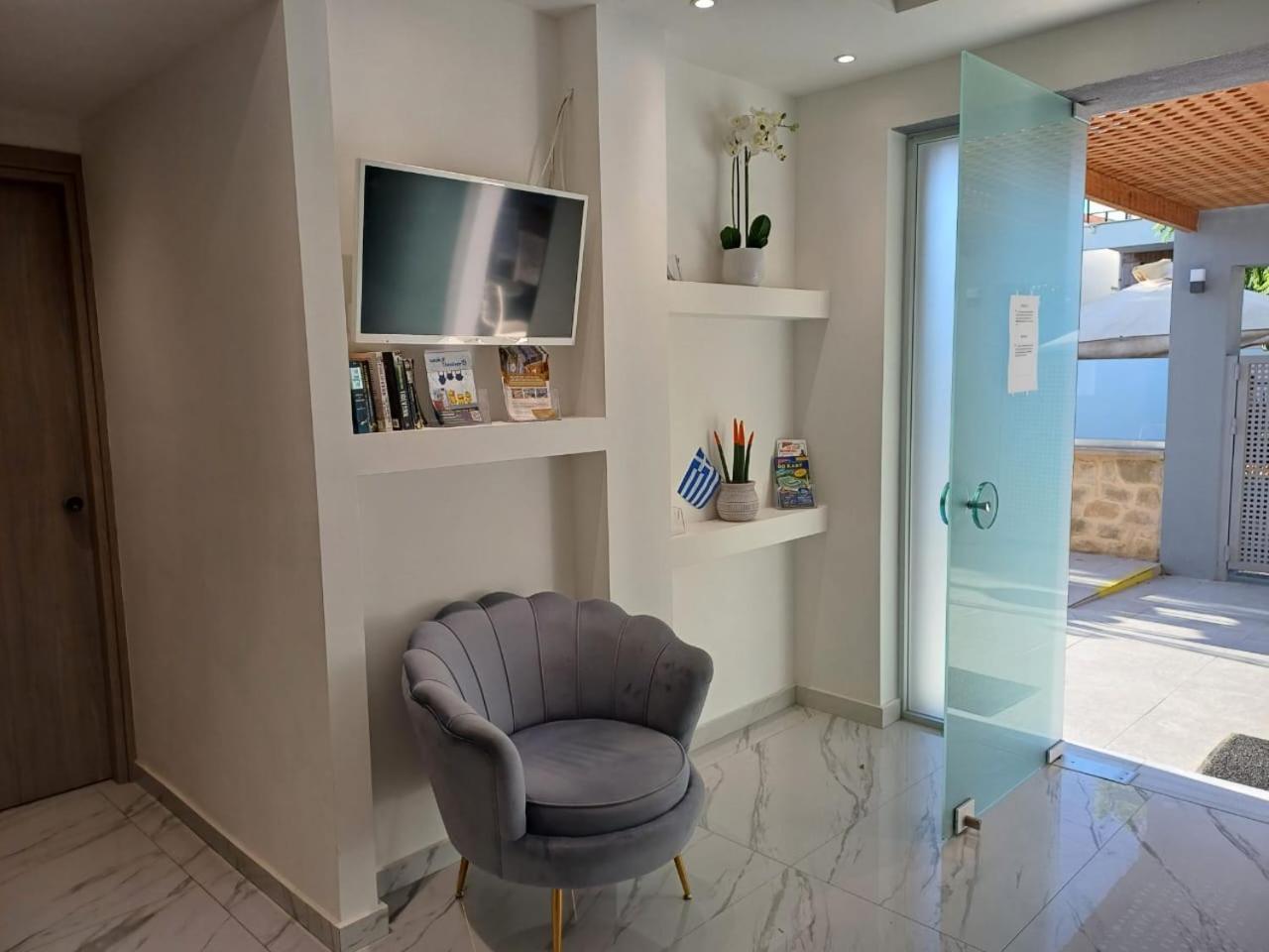 חאניה Deluxe City Hotel מראה חיצוני תמונה